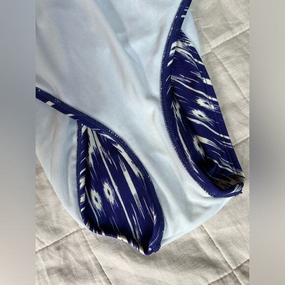 Athleta Vibrant Blue & White Amalfi Ikat Print One Piece Swimsuit - Medium - Picture 6 of 13